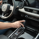 apprenez à démarrer une voiture automatique rapidement et facilement grâce à nos conseils simples et efficaces pour une prise en main immédiate.